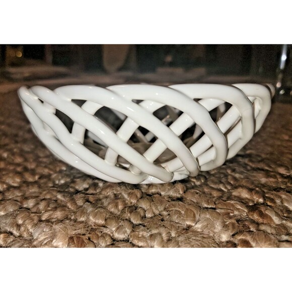 Espana Tabletops Unlimited Open Braid Woven Lattice Ceramic Bowl 7.5" Ivory - Picture 3 of 11